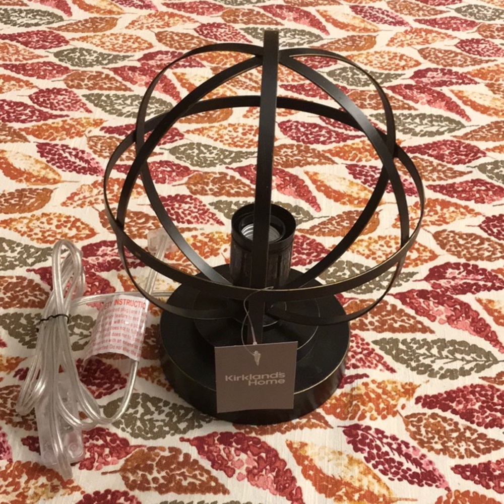 Iron Metal Sphere Lamp
